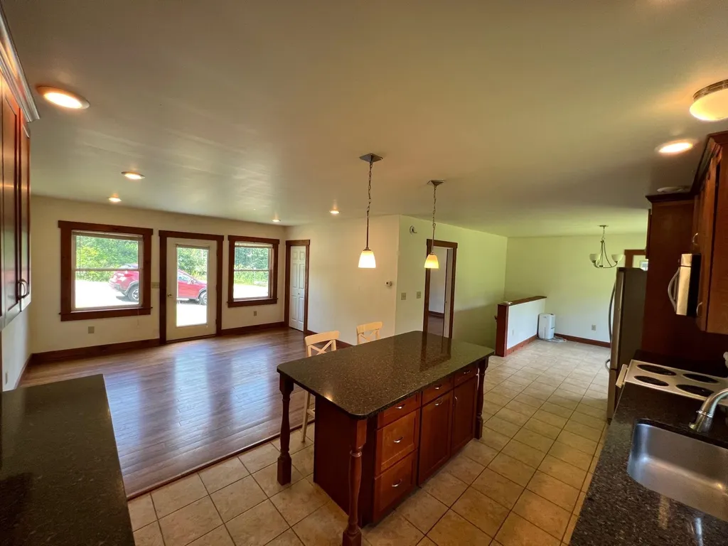 1 Daisy Hill Road Lebanon NH 03766