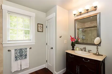 71 Auburn Street Concord NH 03301