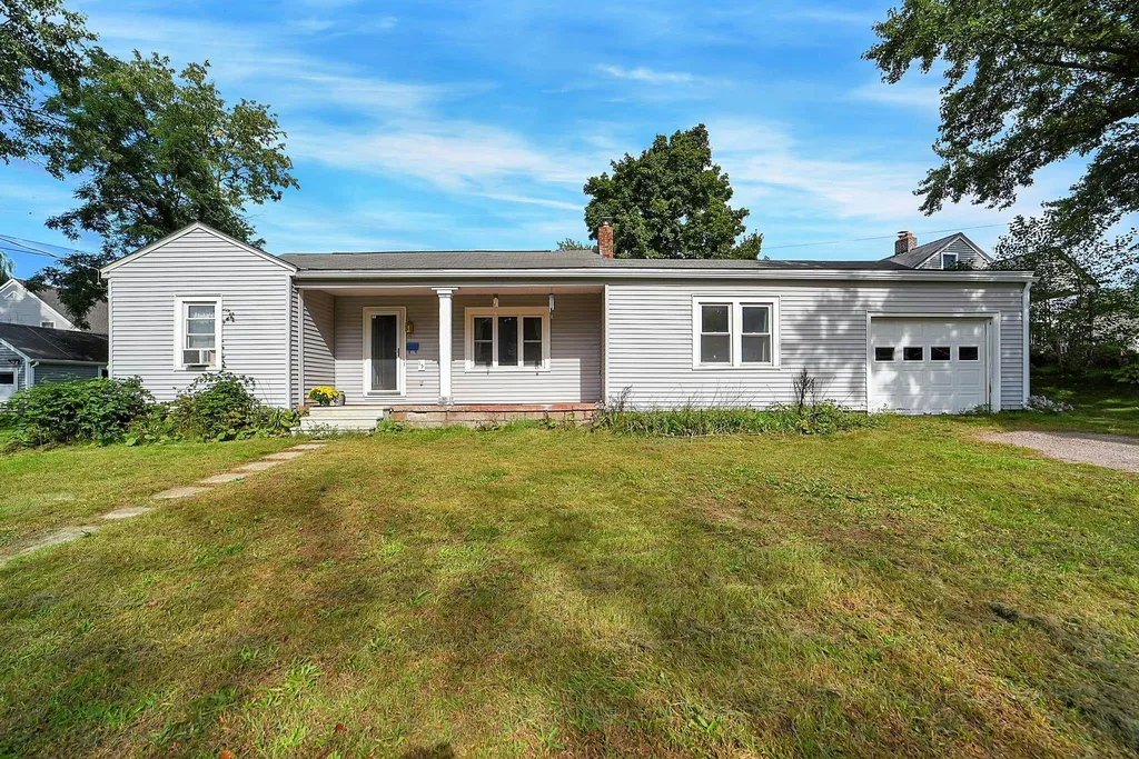 15 Cherry Street Essex VT 05452