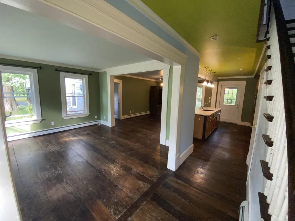 278 West Main Street Conway NH 03818