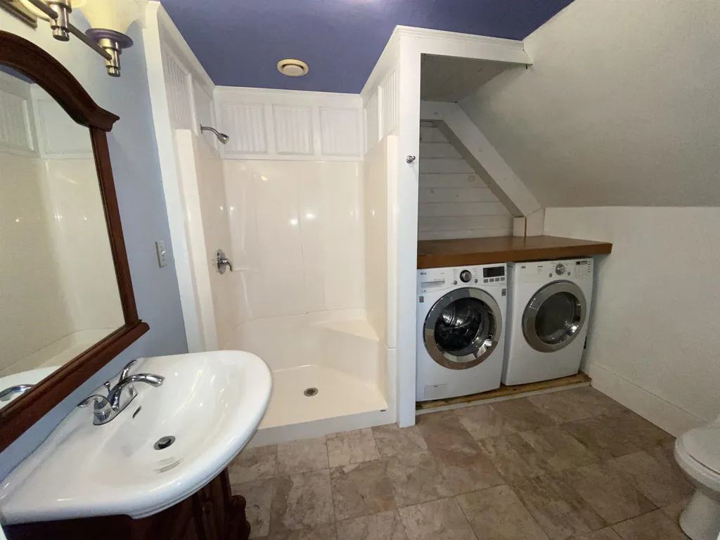 278 West Main Street Conway NH 03818