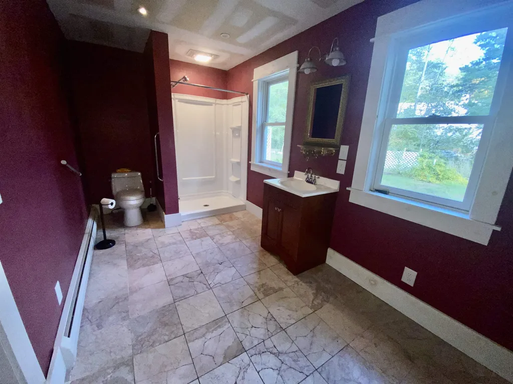 278 West Main Street Conway NH 03818