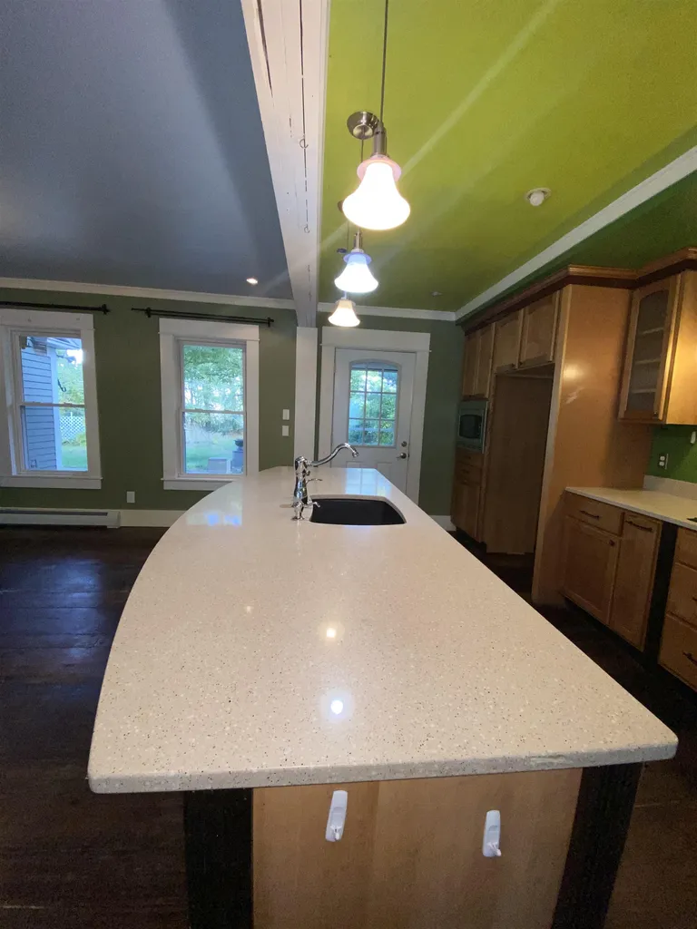 278 West Main Street Conway NH 03818