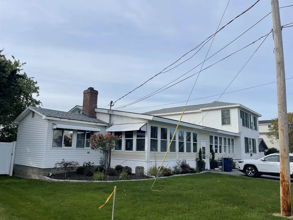 124 Kings Highway Hampton NH 03842