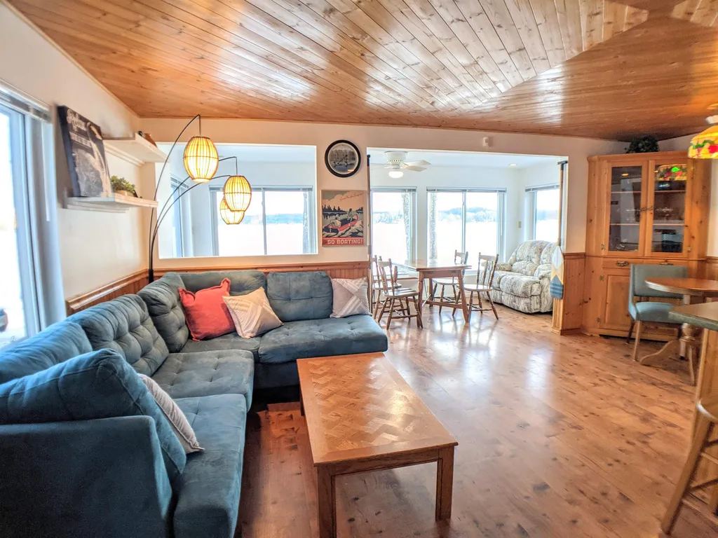 749 Laconia Road Tilton NH 03276