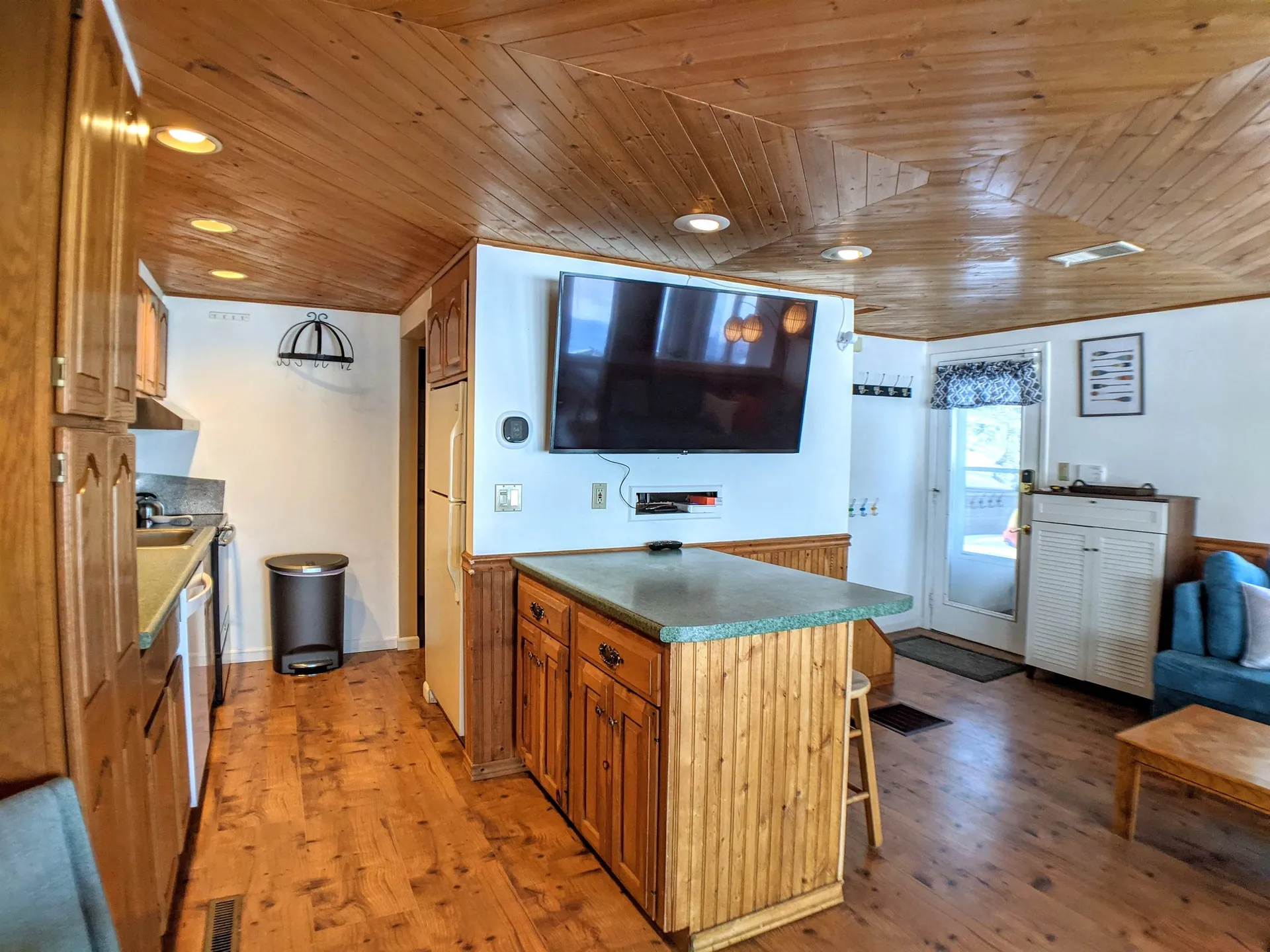 749 Laconia Road Tilton NH 03276