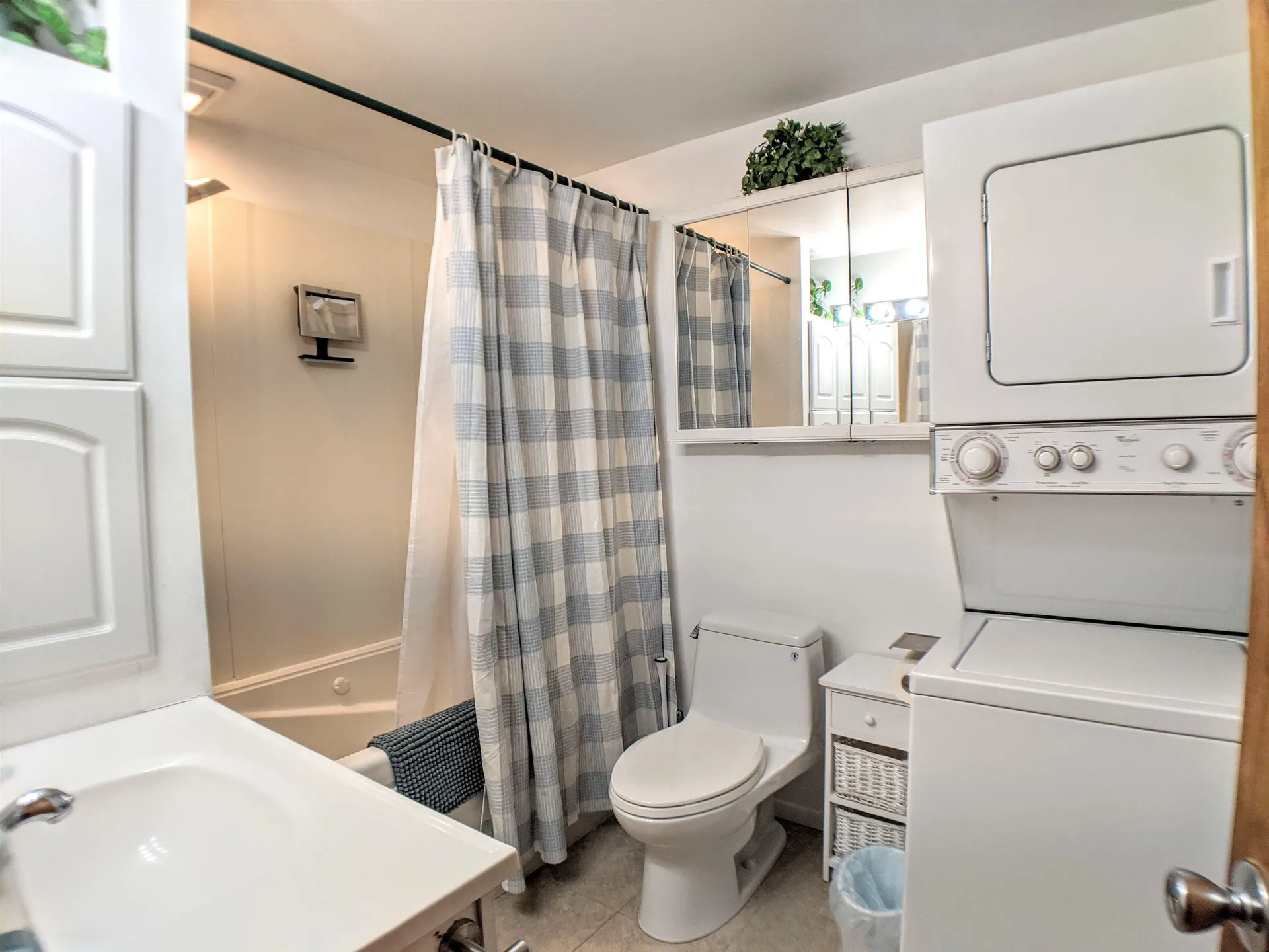 749 Laconia Road Tilton NH 03276