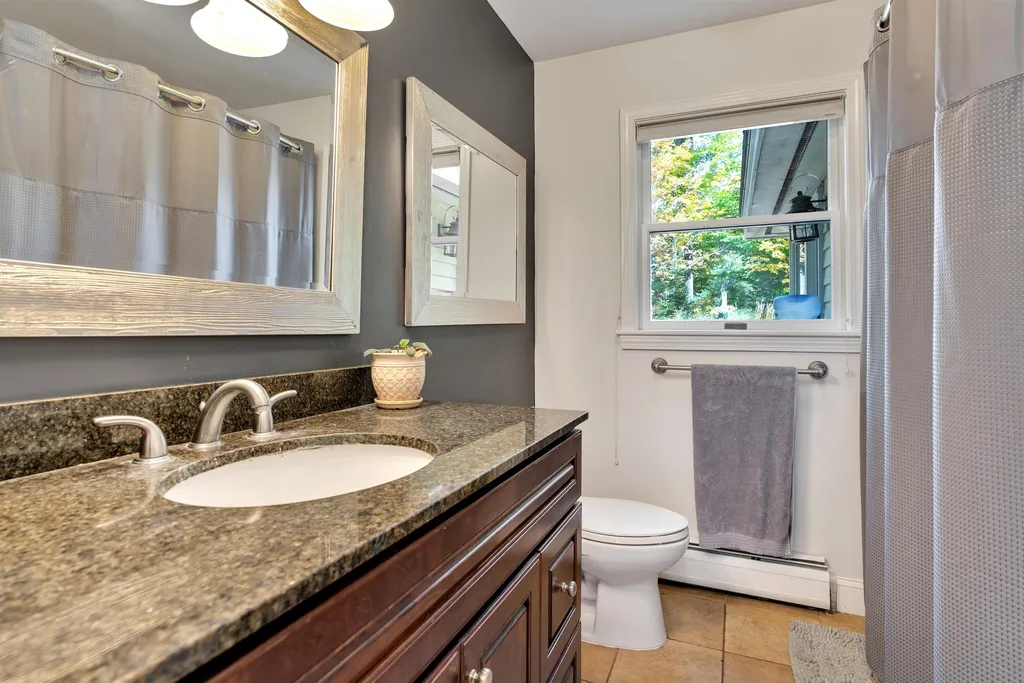9 Dairy Lane Hanover NH 03755