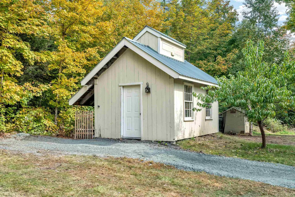 9 Dairy Lane Hanover NH 03755