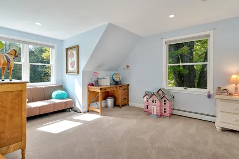 9 Dairy Lane Hanover NH 03755