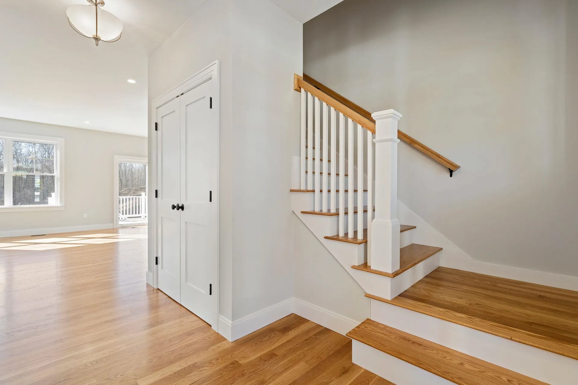 81 Sage Lane Portsmouth NH 03801
