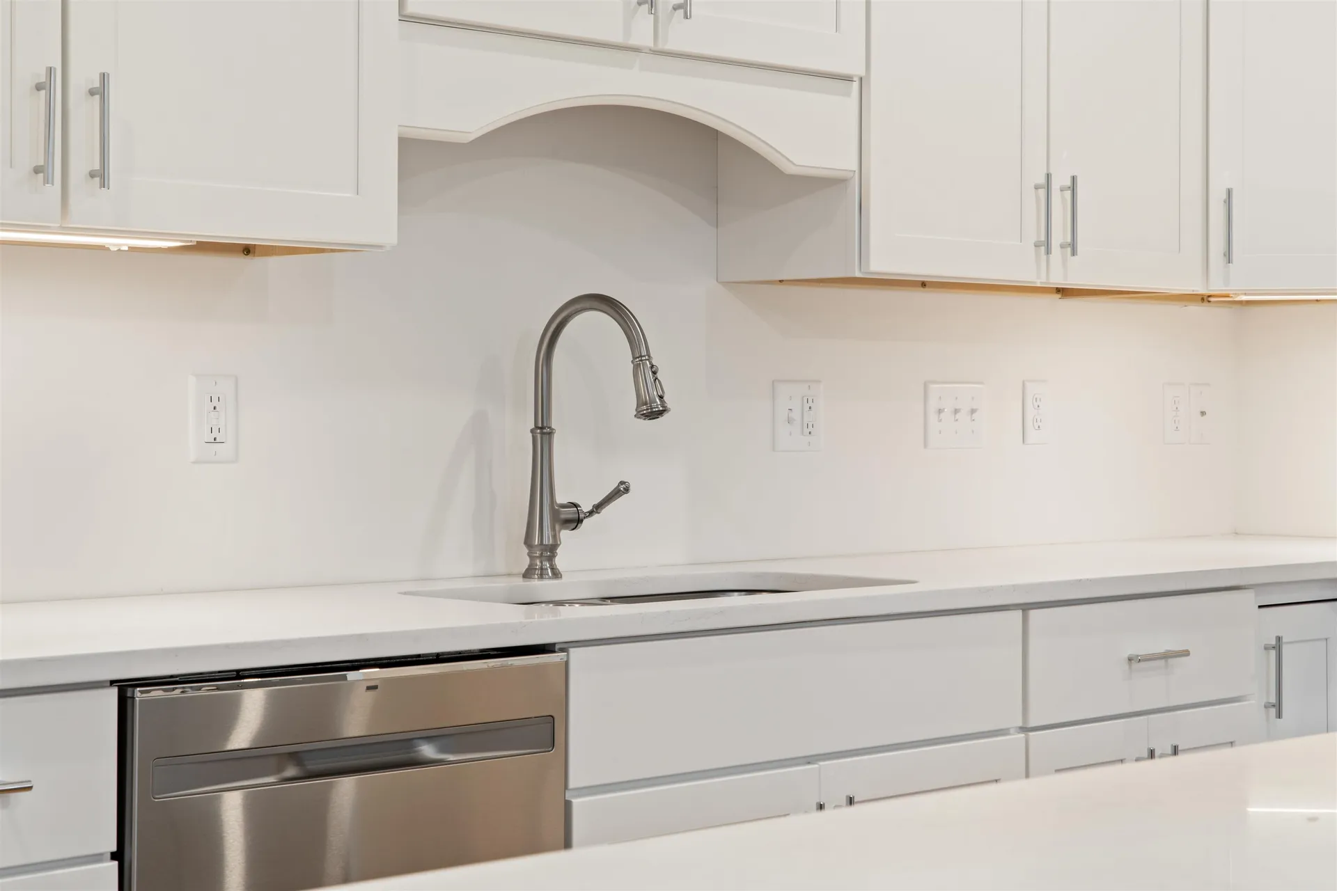 112 Sage Lane Portsmouth NH 03801