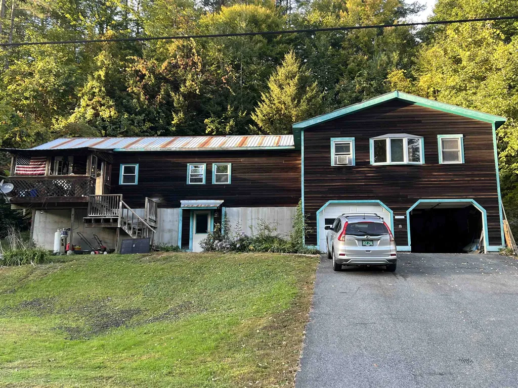 18 Dewey Avenue Windsor VT 05089