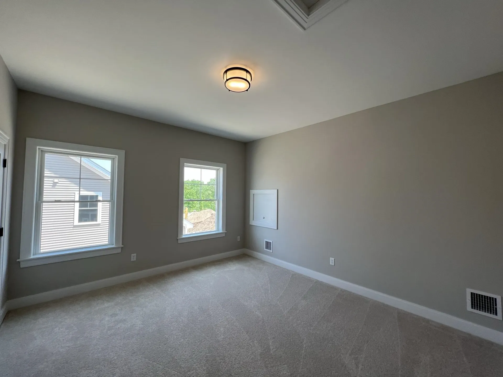 102 Sage Lane Portsmouth NH 03801