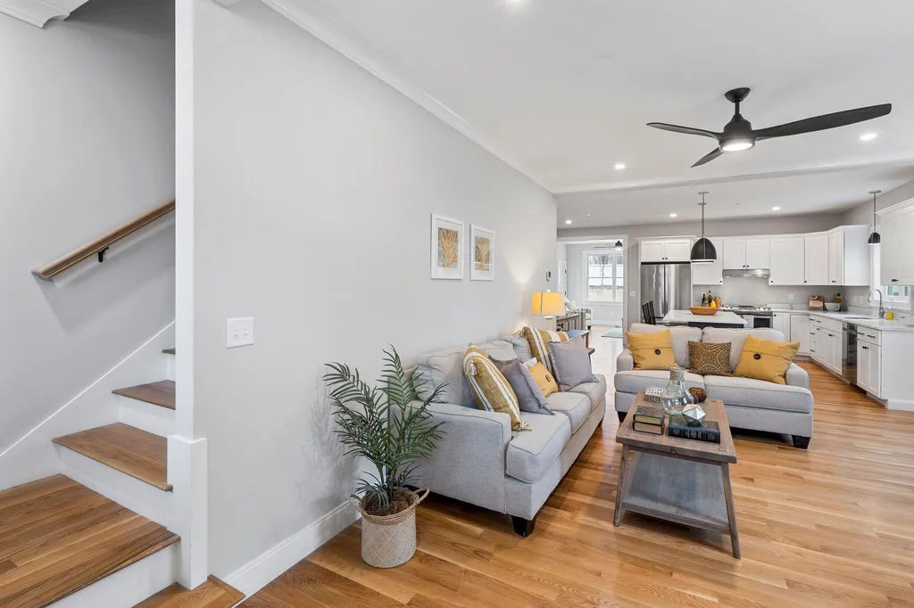88 Sage Lane Portsmouth NH 03801