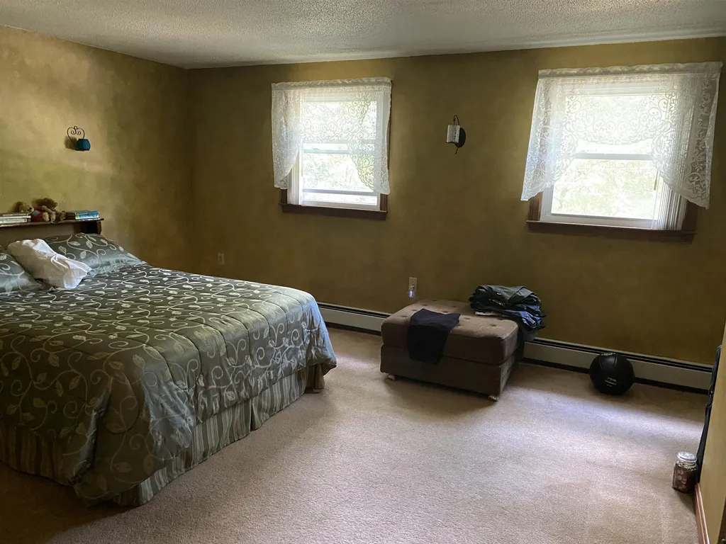 50 Hunter Lane Barrington NH 03825