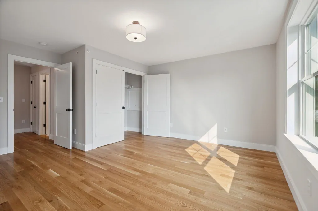 84 Sage Lane Portsmouth NH 03801