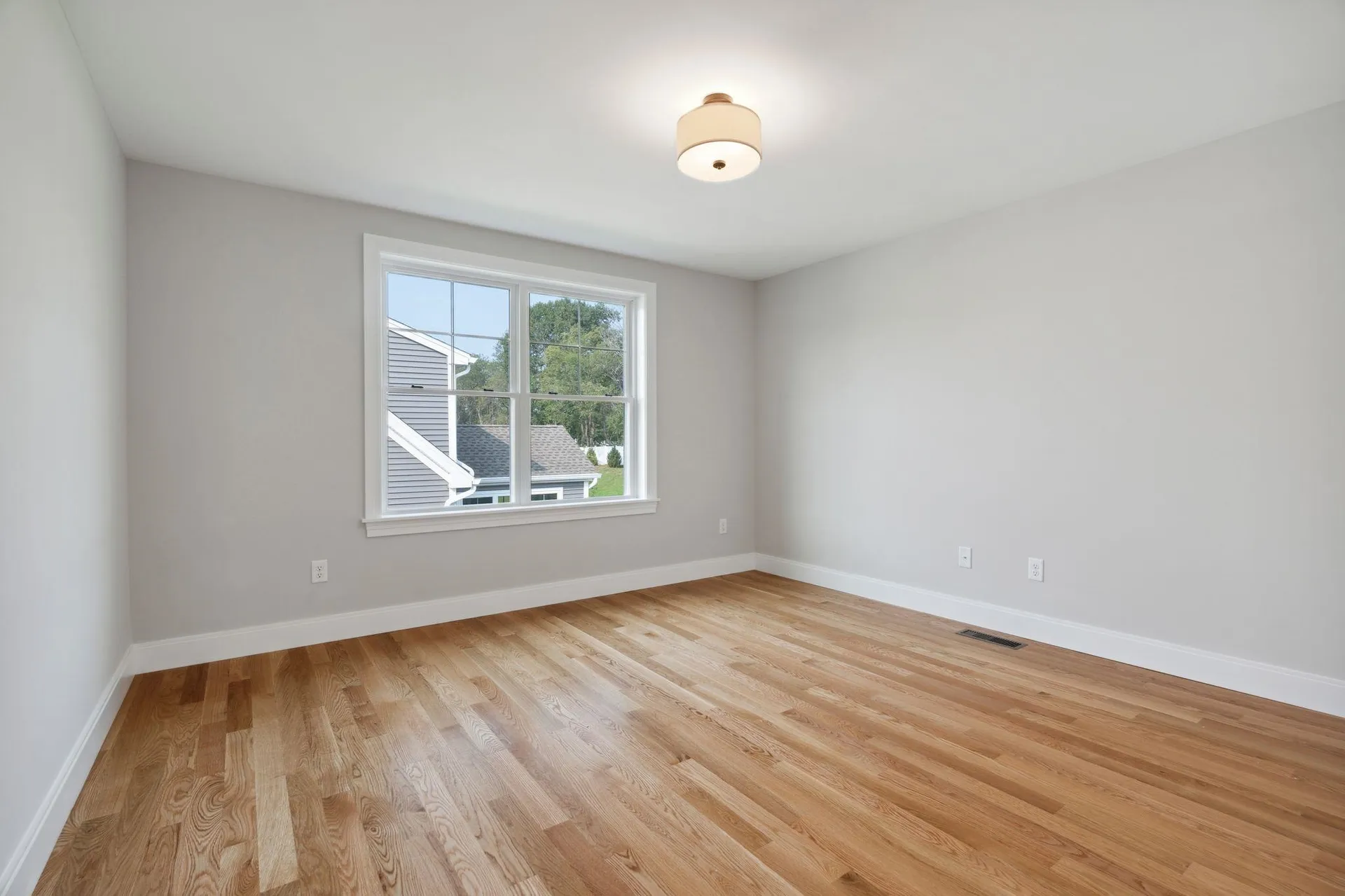 84 Sage Lane Portsmouth NH 03801