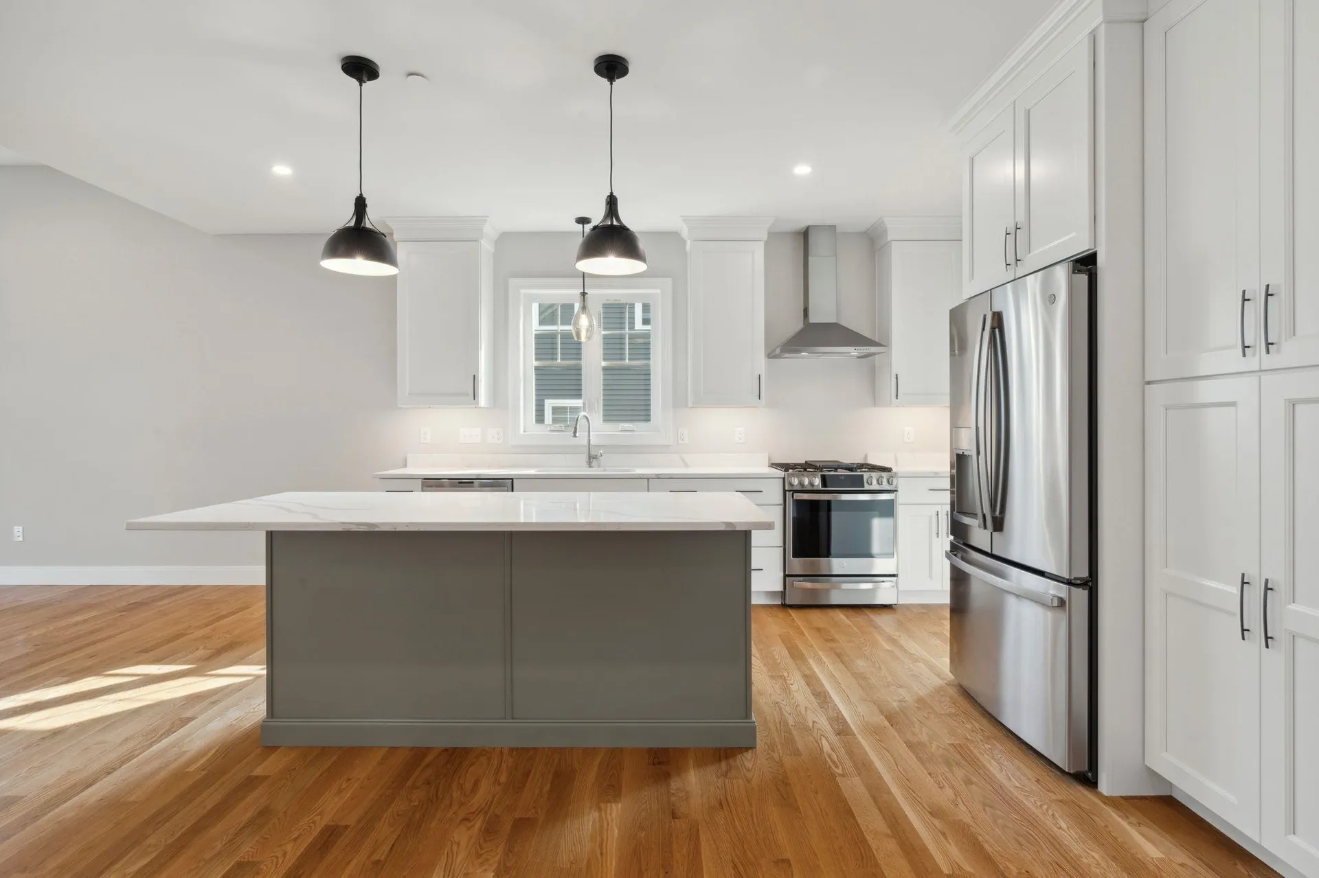84 Sage Lane Portsmouth NH 03801