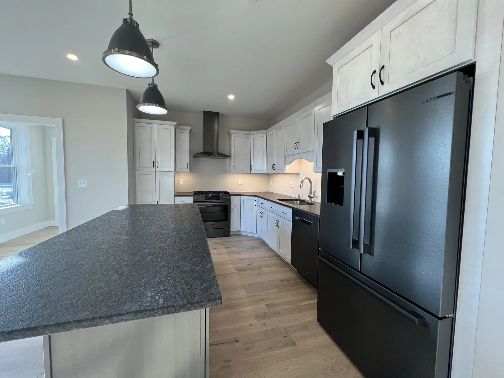 74 Sage Lane Portsmouth NH 03801