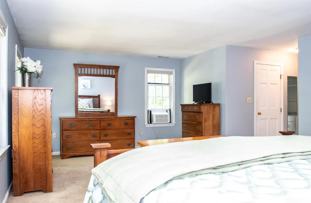 33 Goss Drive Henniker NH 03242