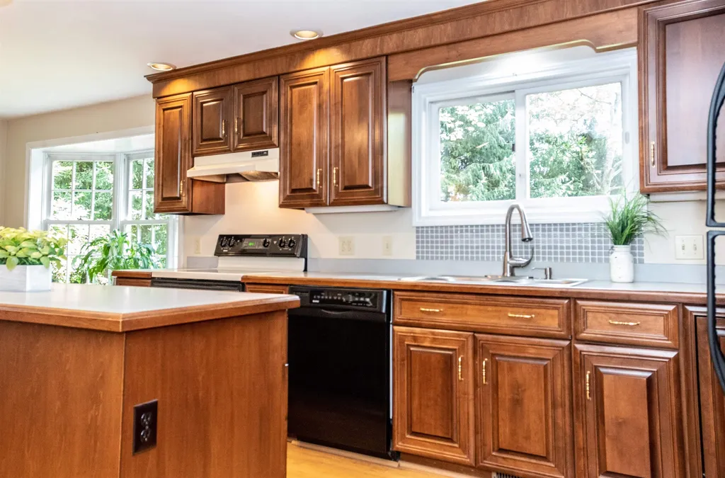 33 Goss Drive Henniker NH 03242