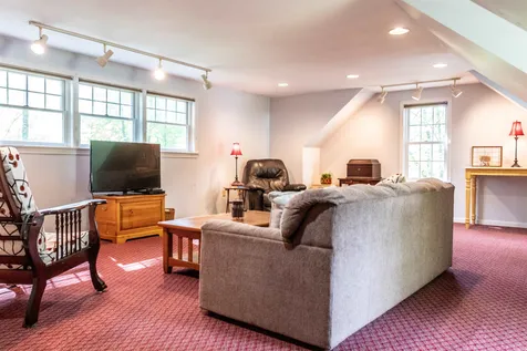 33 Goss Drive Henniker NH 03242