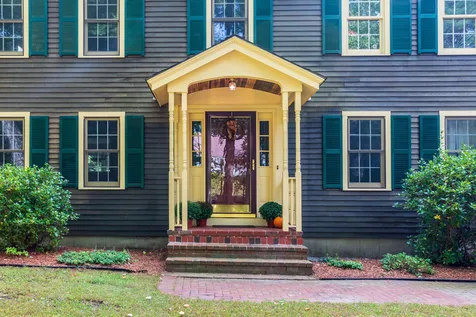 33 Goss Drive Henniker NH 03242