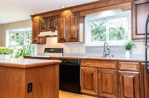 33 Goss Drive Henniker NH 03242