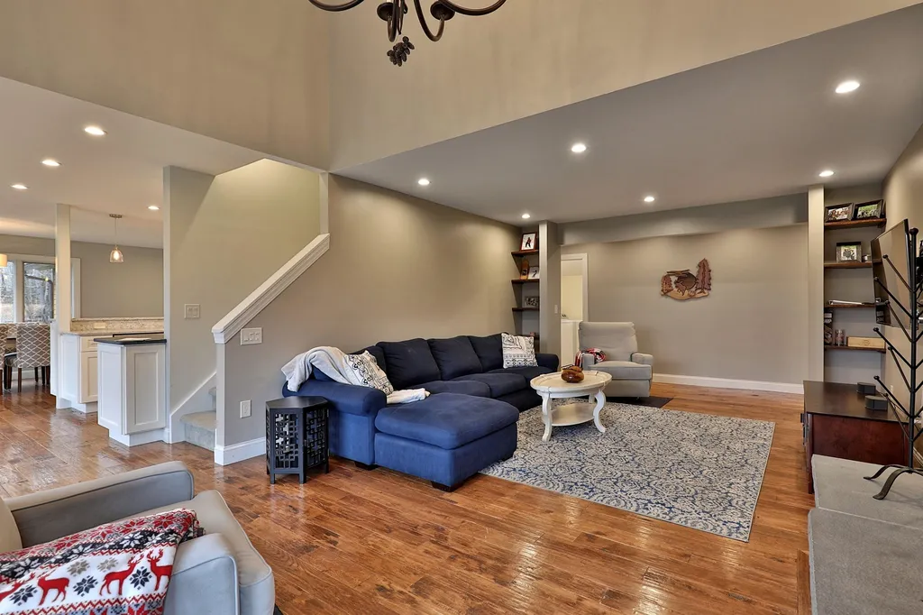 51 Great Pond Road Rochester VT 05767