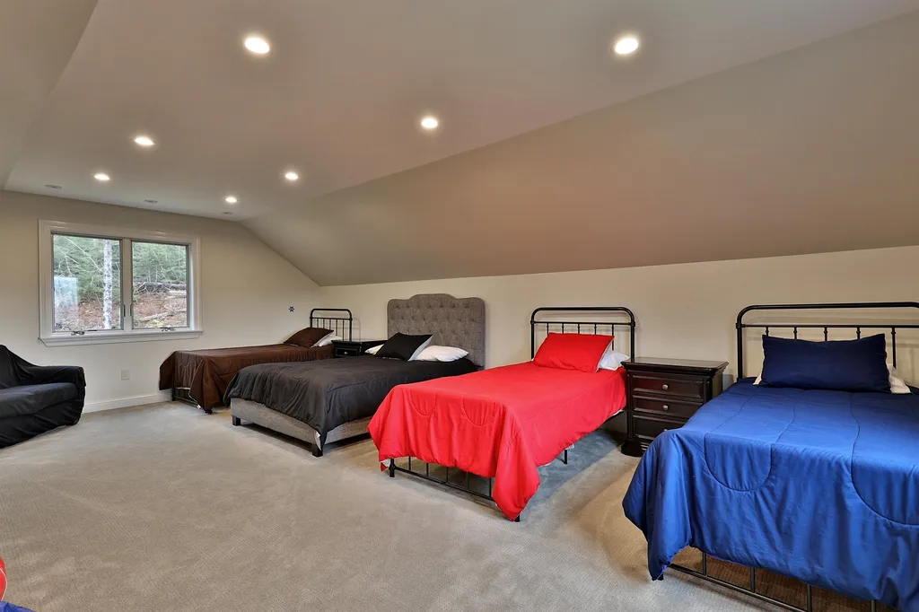 51 Great Pond Road Rochester VT 05767