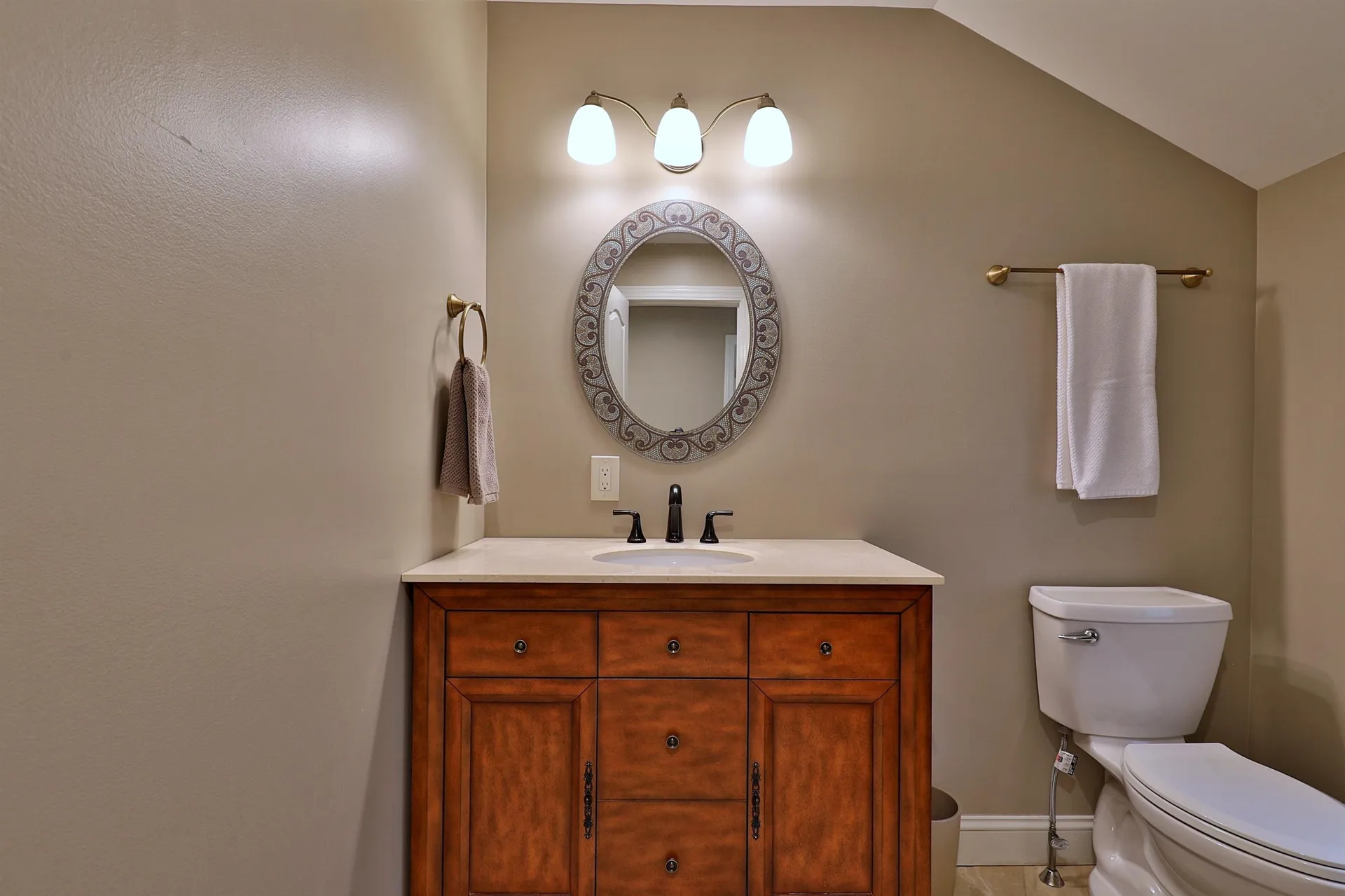 51 Great Pond Road Rochester VT 05767
