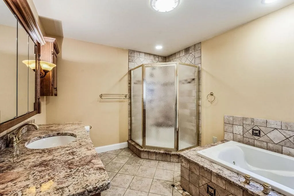 87 Leeward Shores Road Moultonborough NH 03254