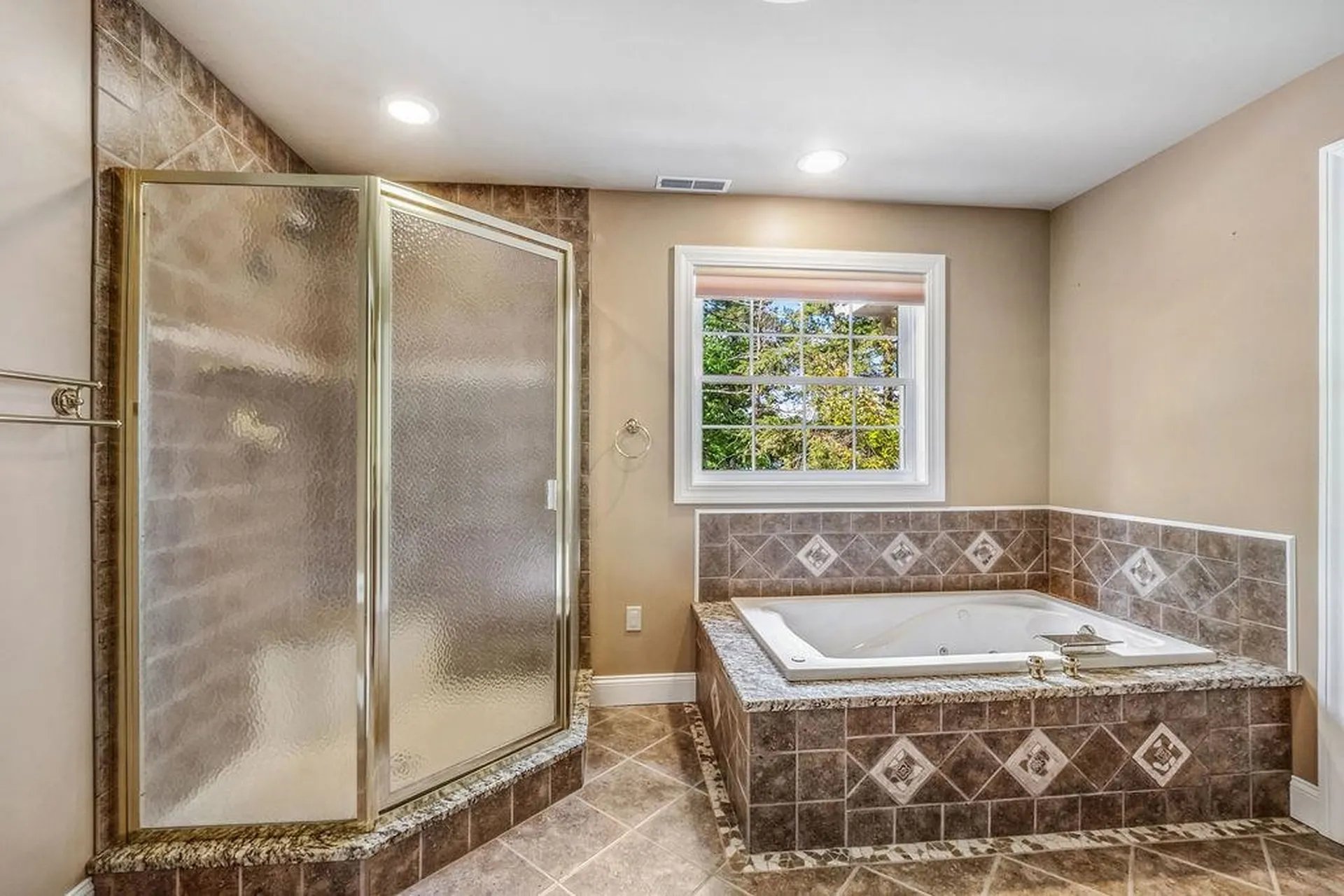 87 Leeward Shores Road Moultonborough NH 03254