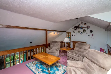 123 Stonehurst Manor Road Conway NH 03860