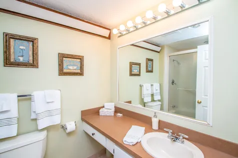 123 Stonehurst Manor Road Conway NH 03860