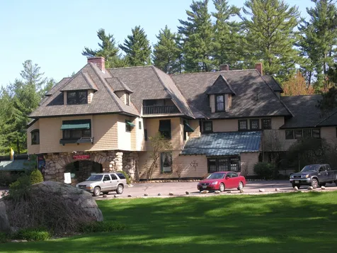 123 Stonehurst Manor Road Conway NH 03860