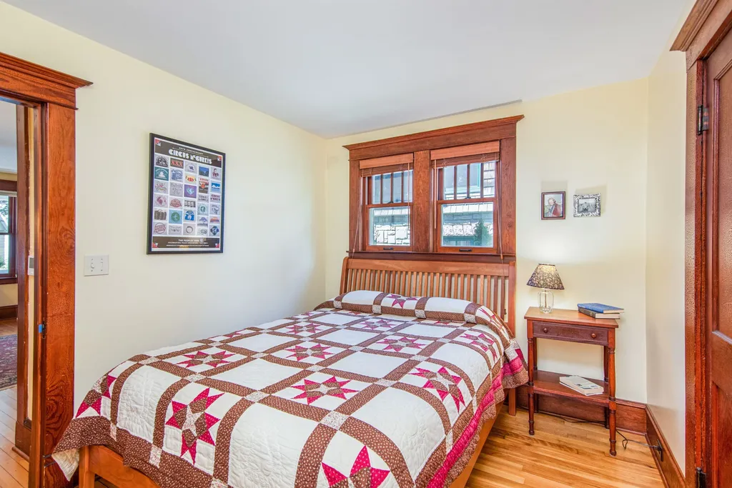 72 Catherine Street Burlington VT 05401