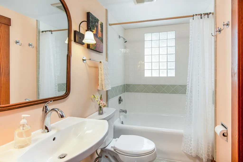 72 Catherine Street Burlington VT 05401