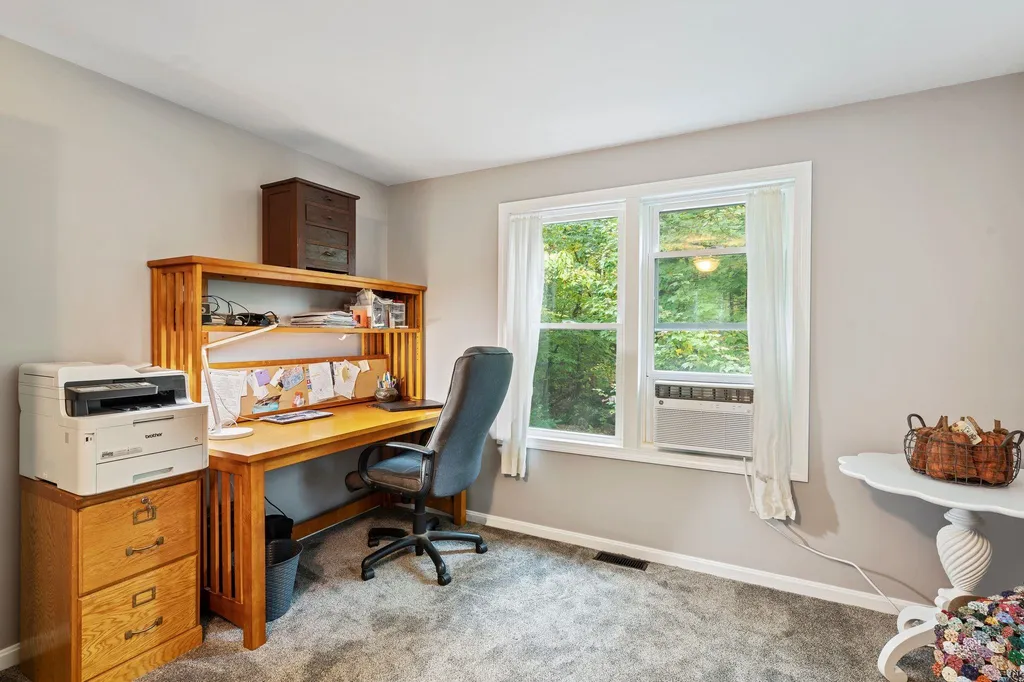 9 Gerald Drive Newbury NH 03255