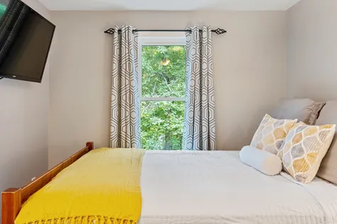 9 Gerald Drive Newbury NH 03255