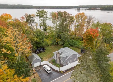 12 Bunker Hill Road Auburn NH 03032