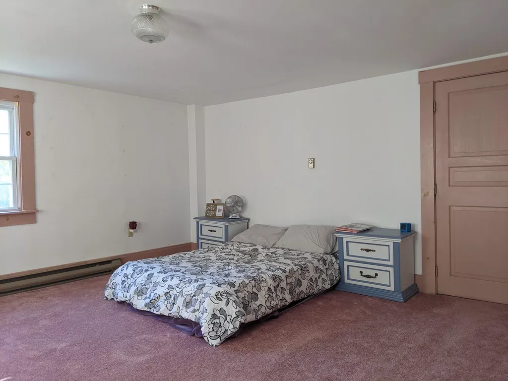 127 Farmington Road Rochester NH 03867