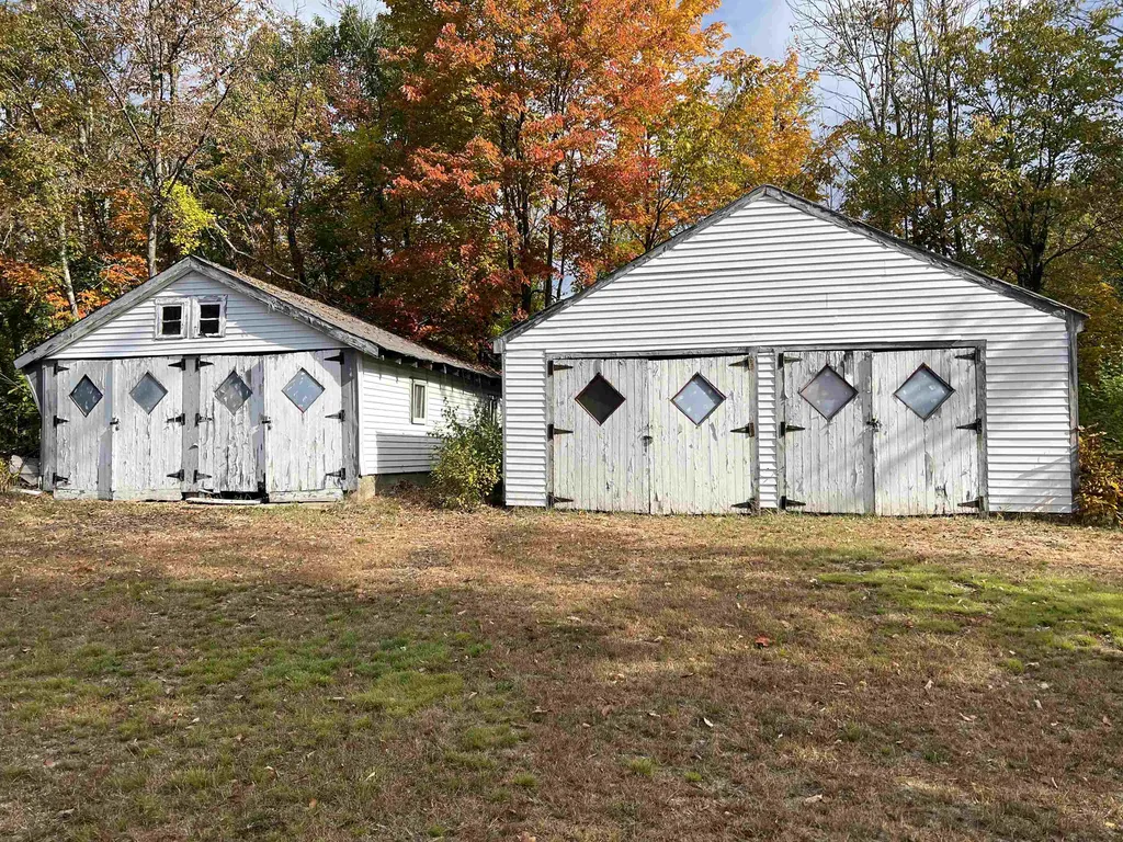 127 Farmington Road Rochester NH 03867