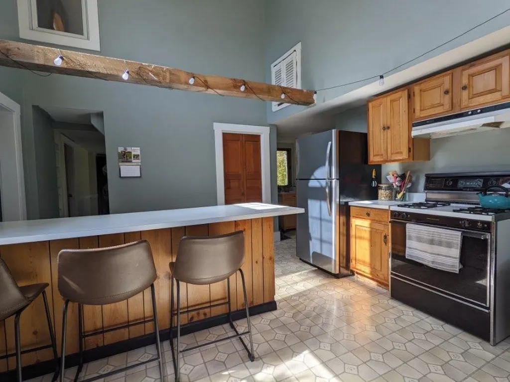 127 Farmington Road Rochester NH 03867