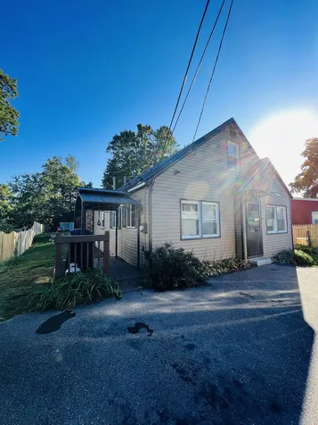 85 E Hobart Street Nashua NH 03060