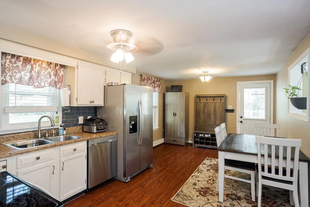 72 Ledgeview Drive Rochester NH 03839