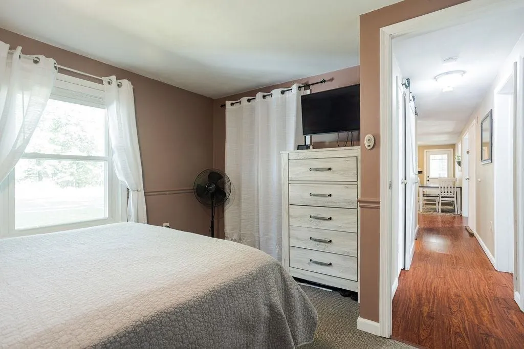 72 Ledgeview Drive Rochester NH 03839