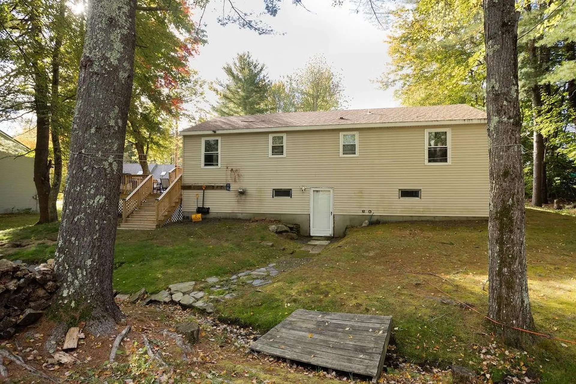 72 Ledgeview Drive Rochester NH 03839