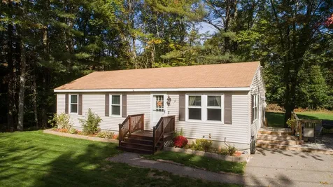 72 Ledgeview Drive Rochester NH 03839